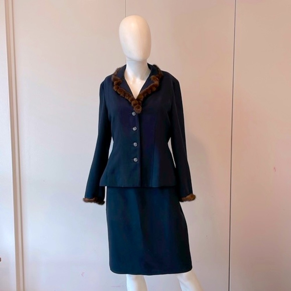 Vintage  Two Piece Fur trimmed Set by Novello Bloom Suits Sz6P